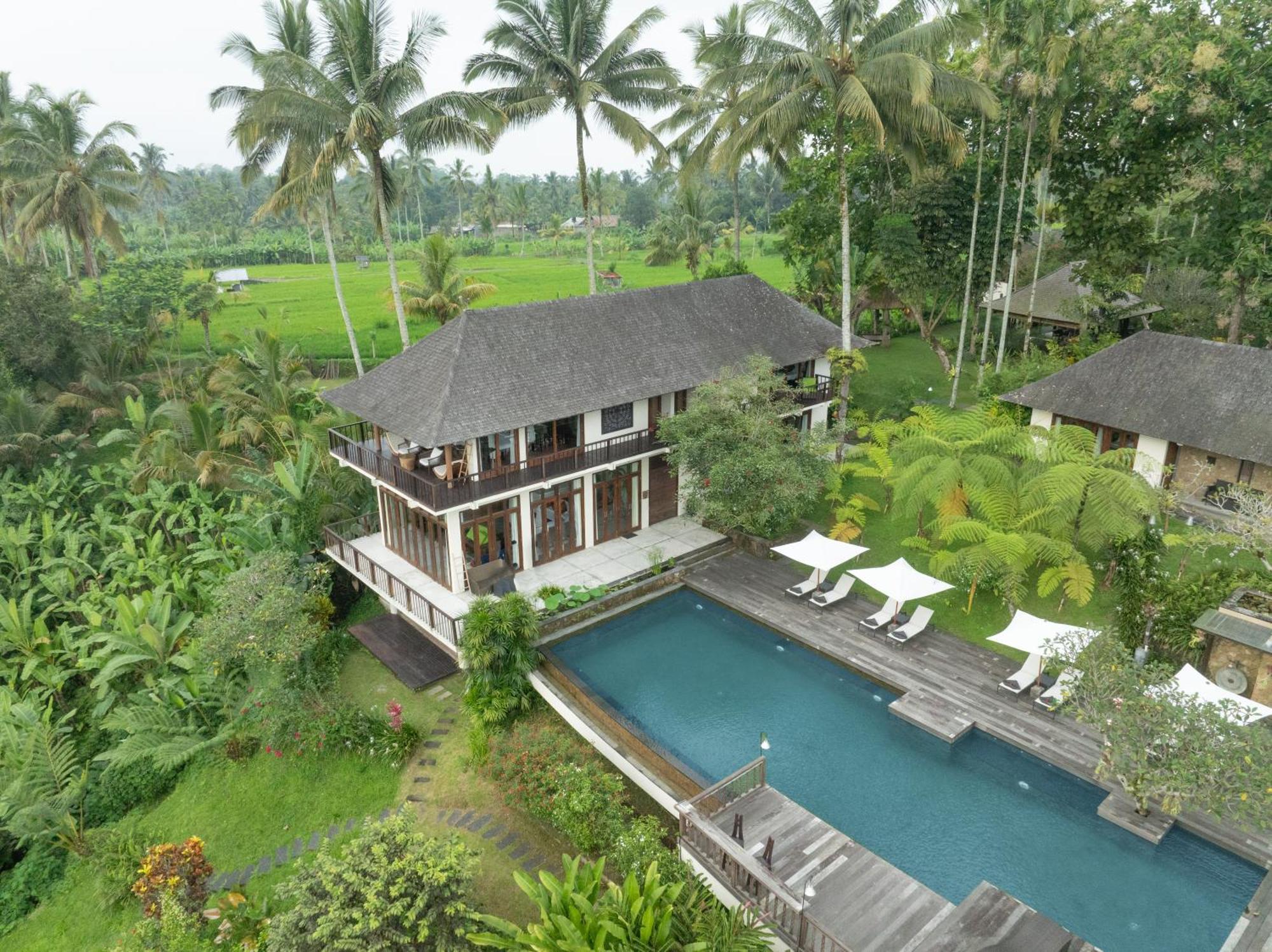 Awan Putih Resort Пайанган Екстериор снимка